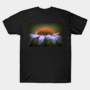 Echinacea flower close-up T-Shirt